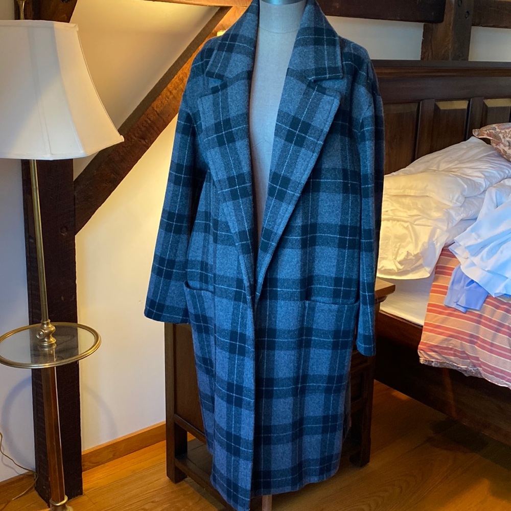 Vince Coat Size Large